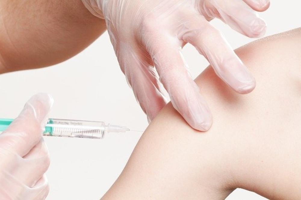 Vaccini, da Europa e Regioni è sempre più caccia alle dosi