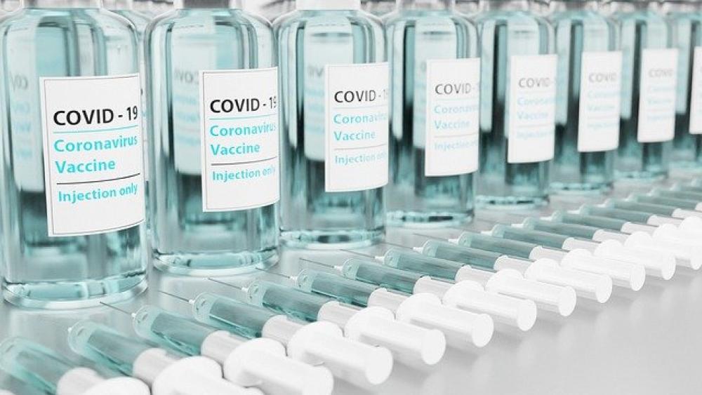 Covid, Garante privacy: No a "pass vaccinali", serve una una legge nazionale
