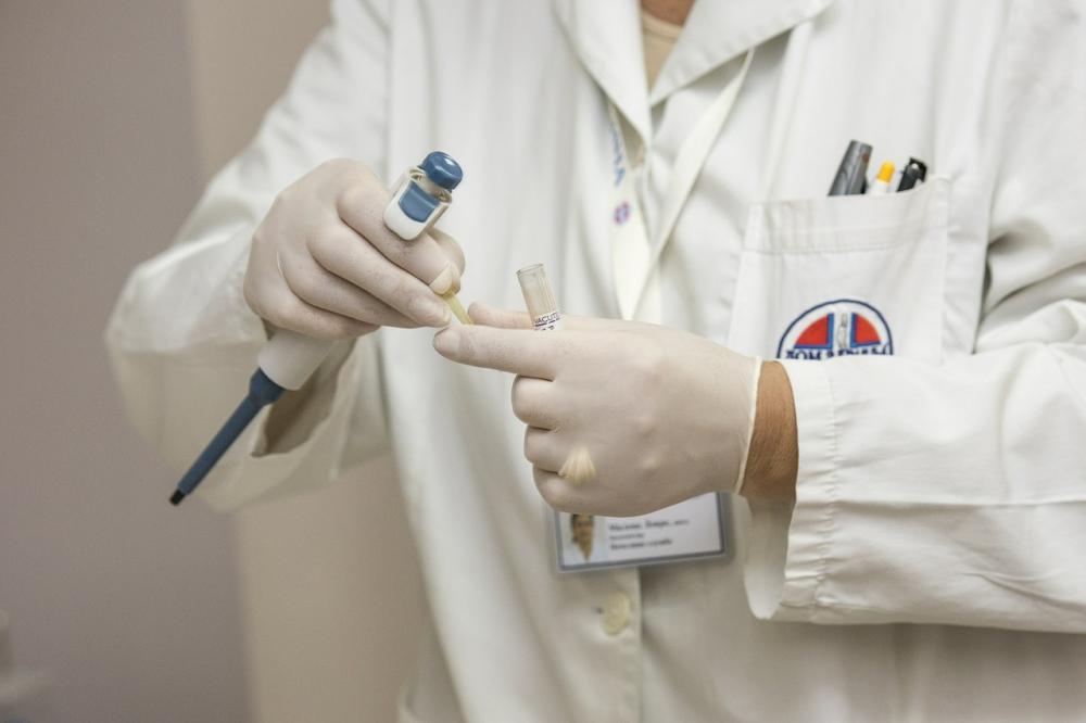 Covid: continuano a crescere ricoveri e casi in terapia intensiva