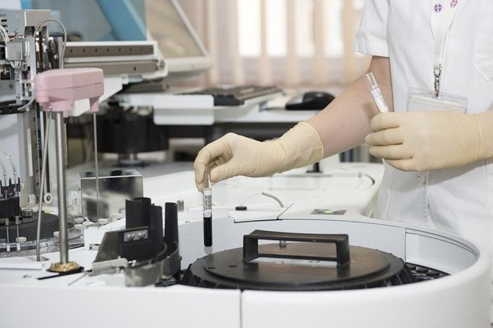 Vaccini scarsi e inerzia Ue: l'Italia freme