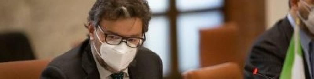 Covid: bisognerà attendere il 2022 per la produzione "autarchica" dei vaccini