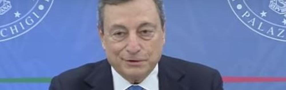"Situazione in lieve ma costante peggioramento". Il Cdm approva il green pass rafforzato