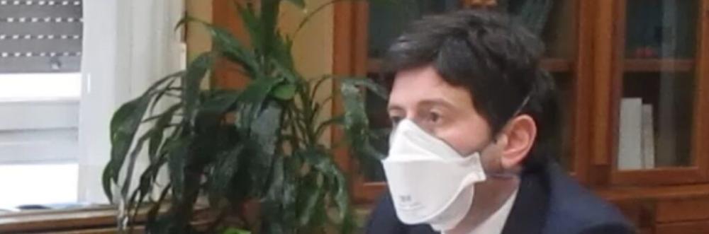 Covid, Speranza: "Estensione terza dose? Valuteremo dalla prossima settimana"