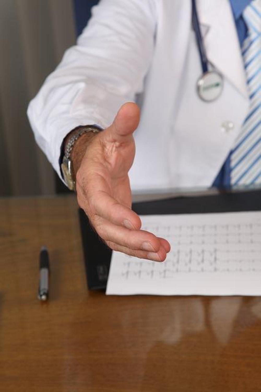 Tumori, la scienza fa passi avanti ma sull'accesso alle cure pesano i divari territoriali