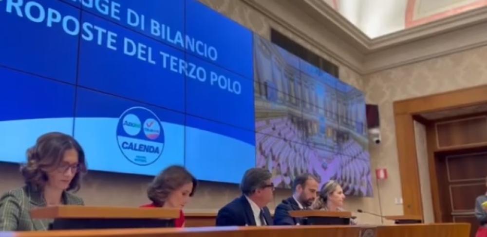 Più risorse al Fondo sanitario nazionale e ricorso al Mes. Il Terzo Polo presenta la sua contro-manovra