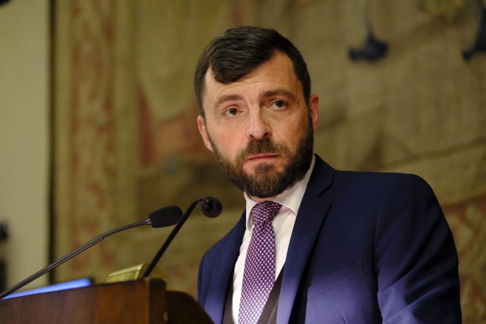 "Colpevoli" di essere guariti dal cancro: una legge dice stop alle discriminazioni