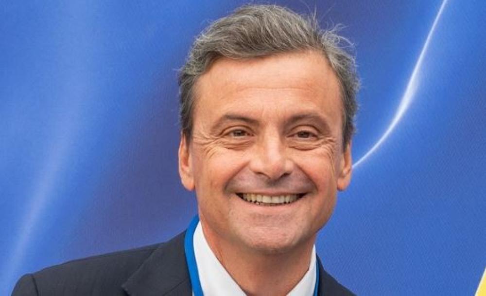 Foto dal profilo Facebook di Carlo Calenda