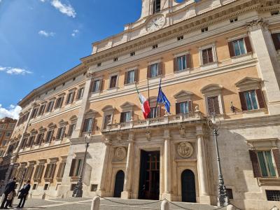 Un intergruppo sulla salute non si nega a nessuno. Ma serve davvero?